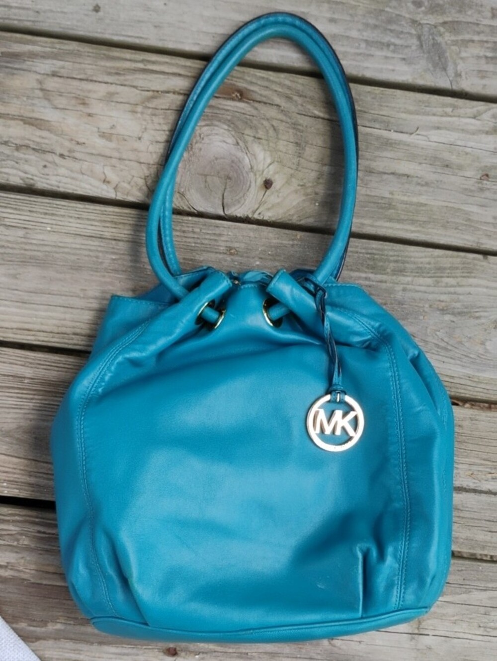 Michael Kors Teal  Leather Shoulder Bag With Tassel On The Back Free Shipping - Picture 3 of 10